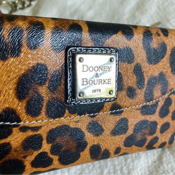 Dooney and Bourke cheetah leopard wallet - Picture 12 of 16